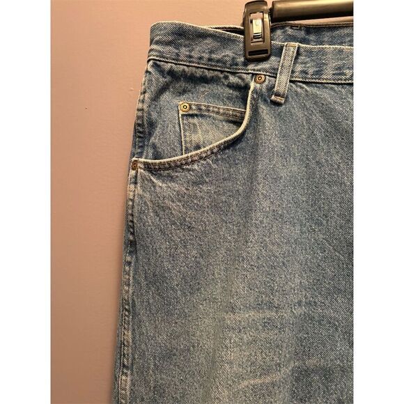 Wrangler Men's Straight Blue Jeans Size 42x30 Denim 5-Pocket Style - Picture 2 of 10